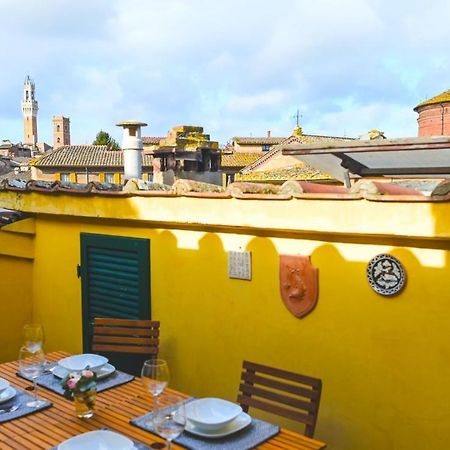 Un Terrazzo Sulla Magia Apartamento Siena Exterior foto
