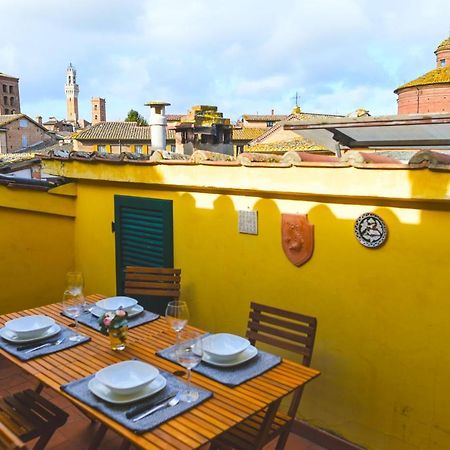 Un Terrazzo Sulla Magia Apartamento Siena Exterior foto