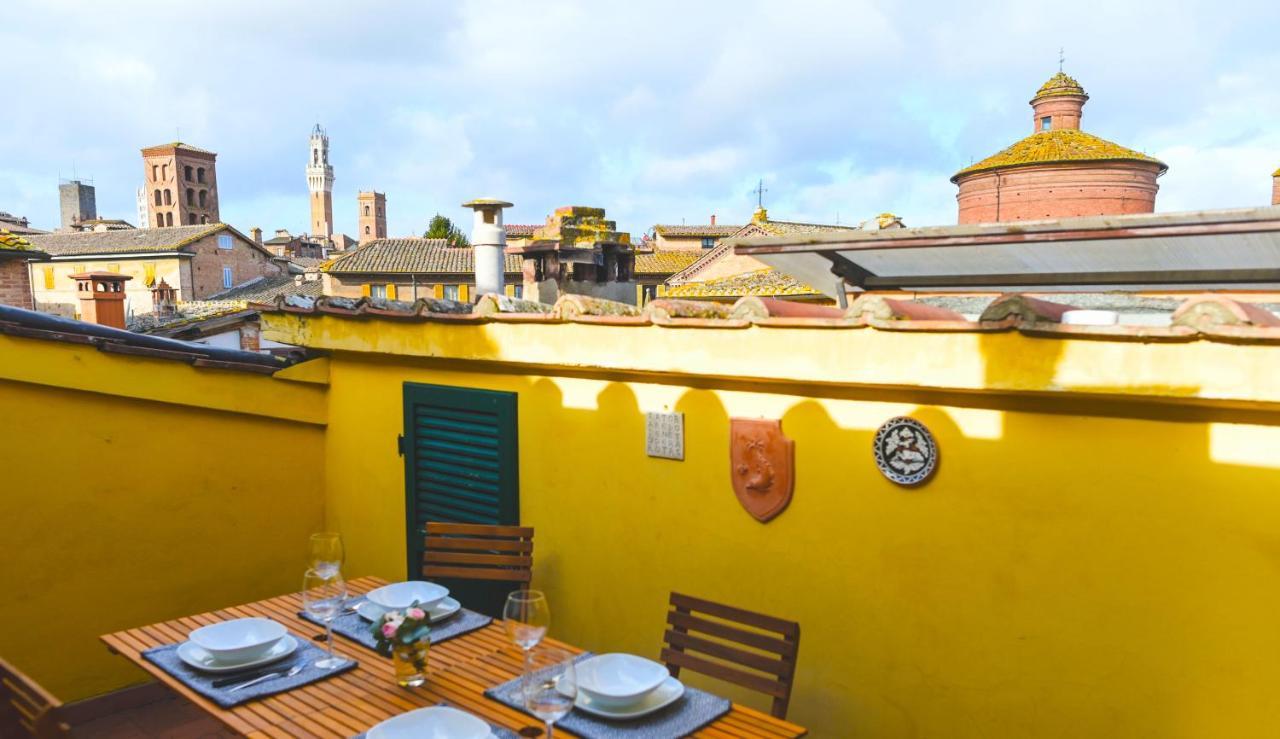 Un Terrazzo Sulla Magia Apartamento Siena Exterior foto